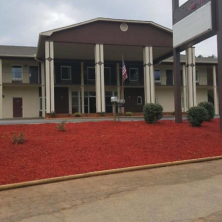Econo Lodge Форест Сити Екстериор снимка