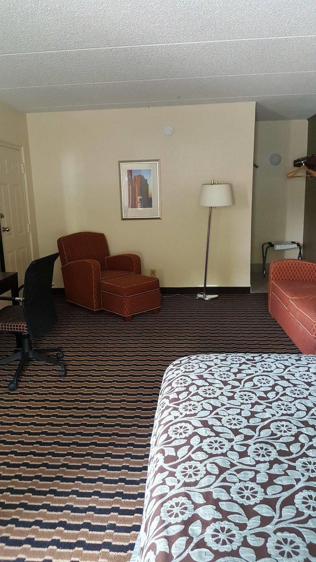 Econo Lodge Форест Сити Екстериор снимка